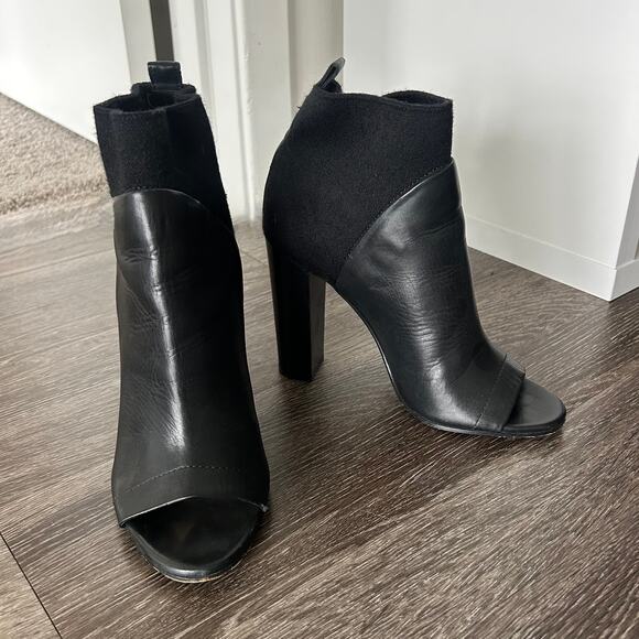 Vince Aren Black Leather Wool Open Toe Heeled Booties Size 8 Made in Italy EUC - Picture 7 of 14